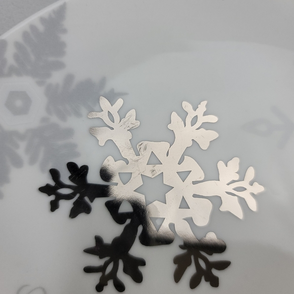 Restoration Hardware Snowflakes Let It Snow Plates - Set Of 4 - Picture 15 of 16